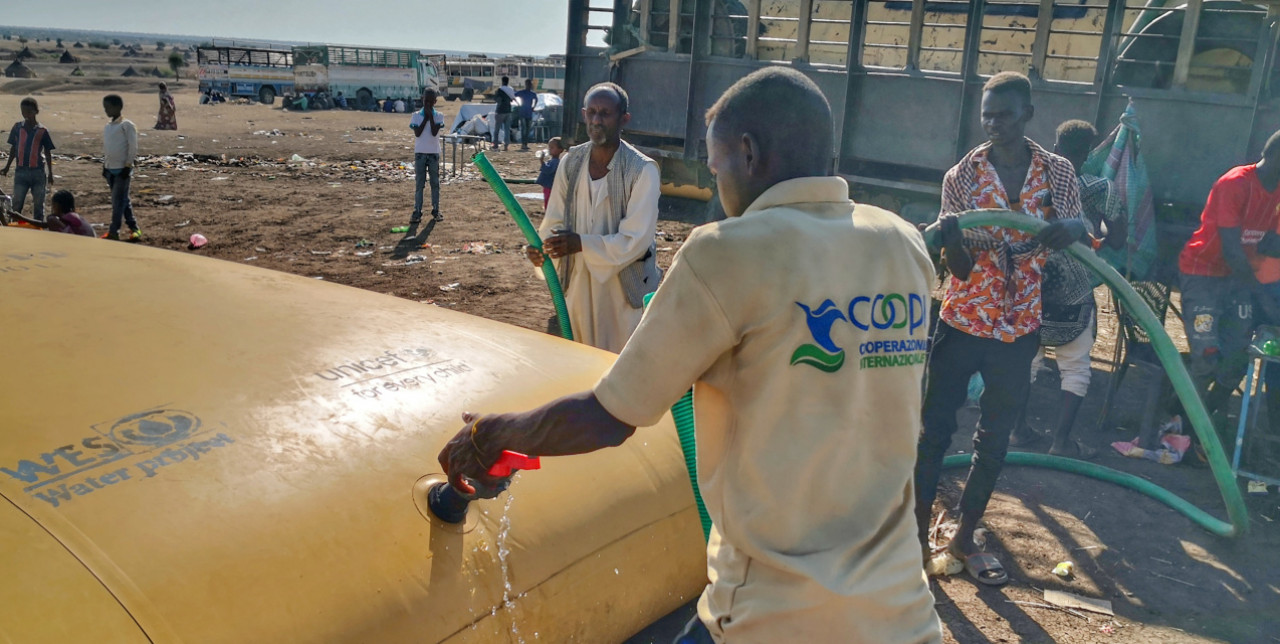 Sudan, emergency water distribution for Tigray refugees 