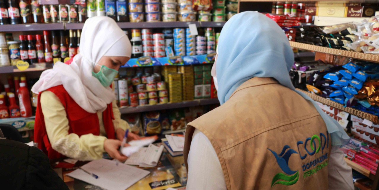 Siria. Dai piatti vuoti ai sogni pieni: Samer e Um Alaa si riprendono il loro futuro