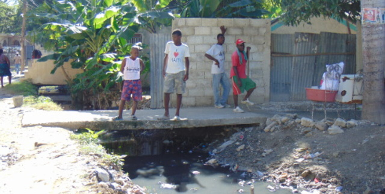 Environmental theatre