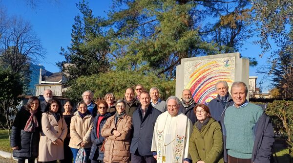 Une messe en mémoire du Père Barbieri voulue par "ses fils" pour recueillir son héritage