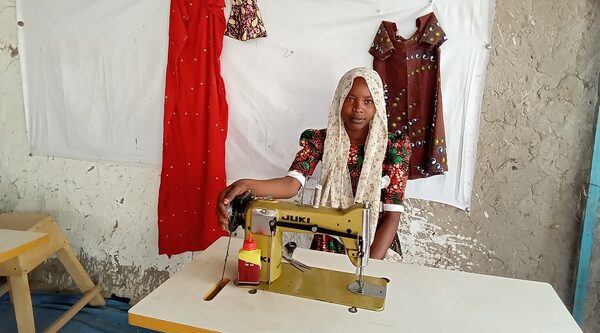 Lac Tchad. Grâce à la couture, les femmes déplacées reprennent en main leur avenir
