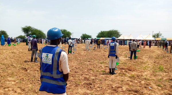 Warning systems and social sefety nets for rapid disaster response